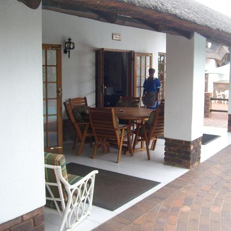 Oaktree Lodge Guest House Kyalami Ngoại thất bức ảnh